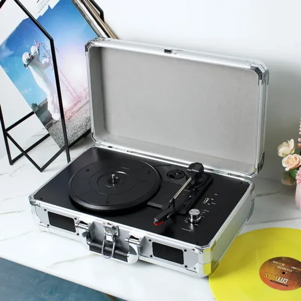 Retro Vintage record player with Integrated Bluetooth Speaker - Image 2